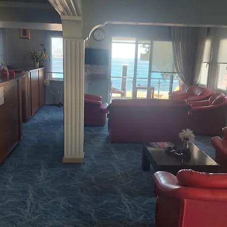 Yenifoca Ersan Hotel 3*