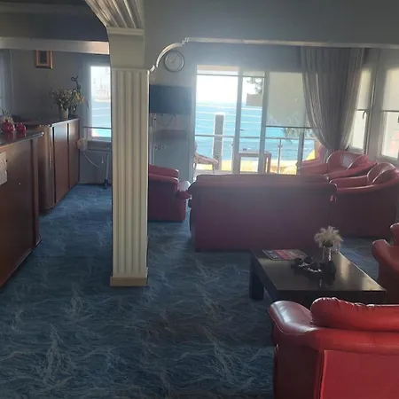 Yenifoca Ersan Hotel 3*